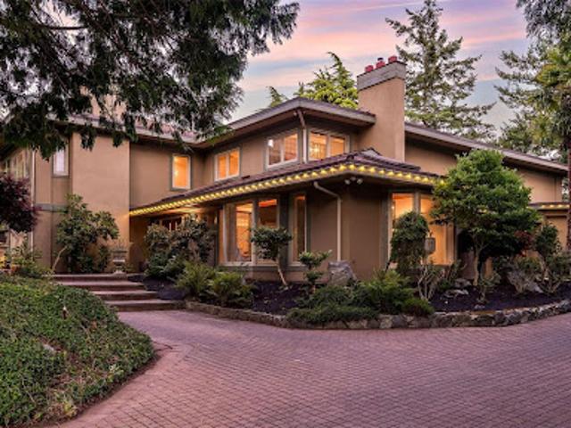 House for sale in Oak Bay, British Columbia