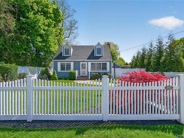 House for sale in Huntington, New York