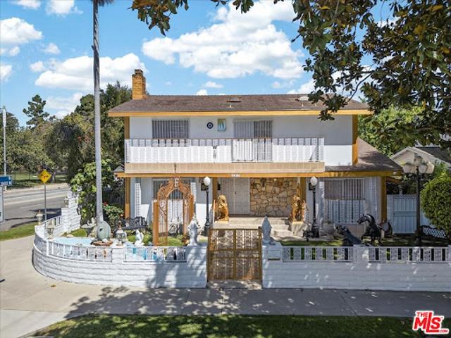 House for sale in Canoga Park, California