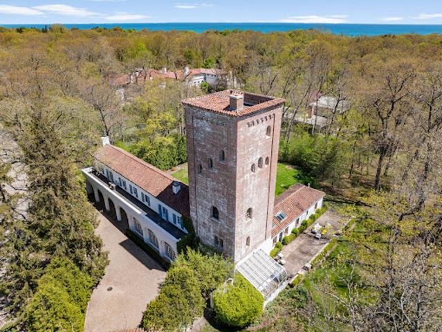 House for sale in Lake Forest, Illinois