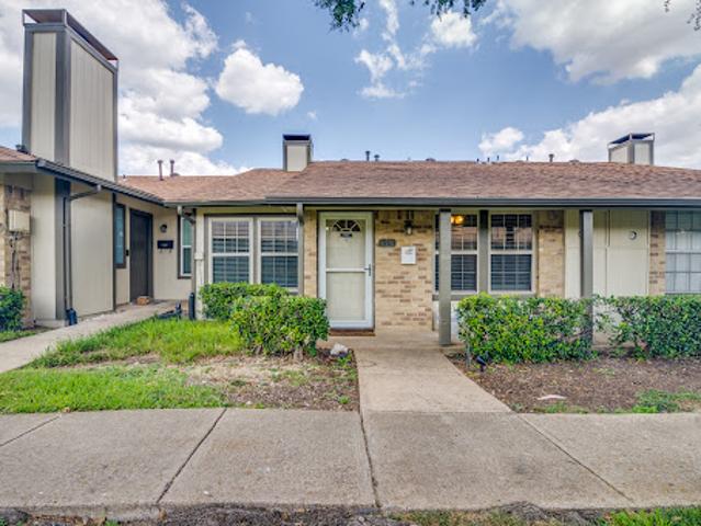 House for sale in Garland House for sale in Garland