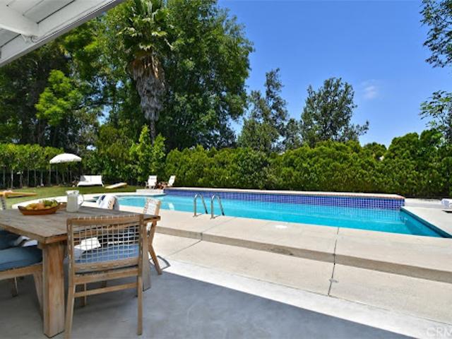 House for sale in Woodland Hills-Warner Center Neighborhood Council District, Canoga Park