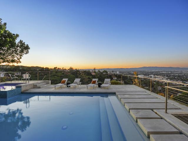 House for sale in Sherman Oaks Neighborhood Council District, Canoga Park