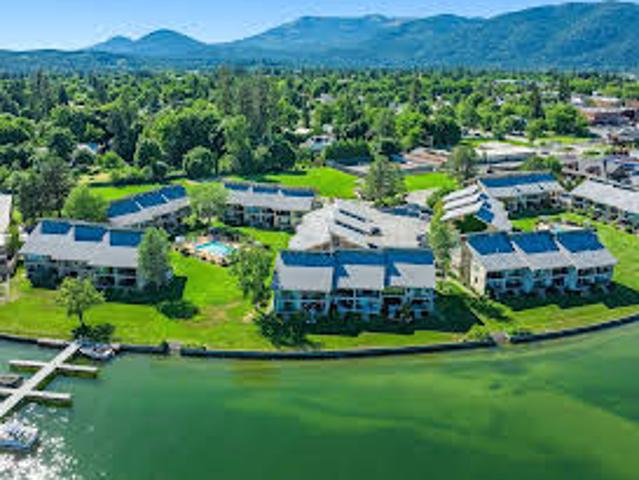 House for sale in Sandpoint House for sale in Sandpoint
