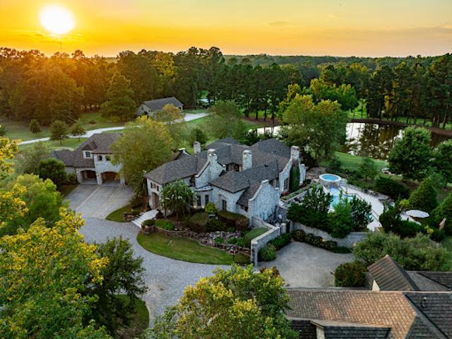 House for sale in Harrison, Texas