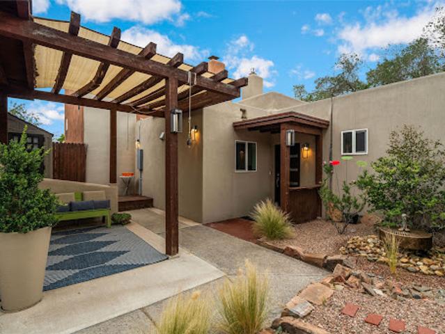 House for sale in Santa Fe, New Mexico