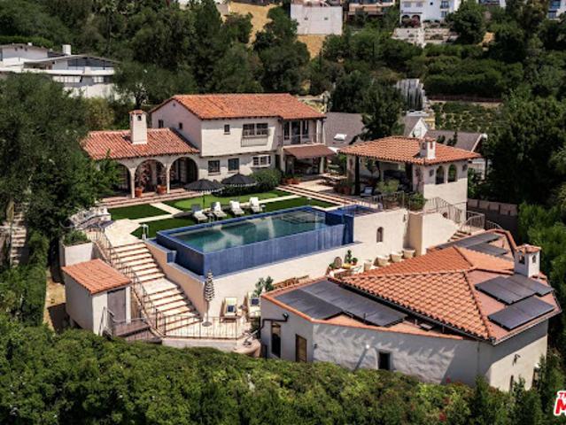 House for sale in Canoga Park, California