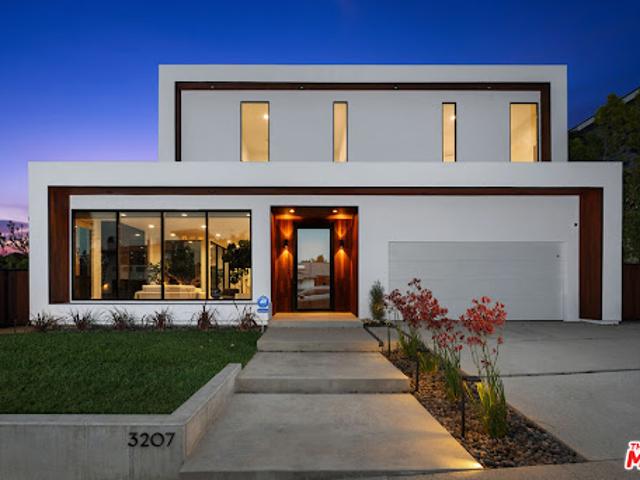 House for sale in Canoga Park, California