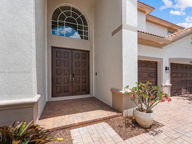 House for sale in Weston, Florida