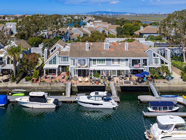 House for sale in Huntington Beach, California