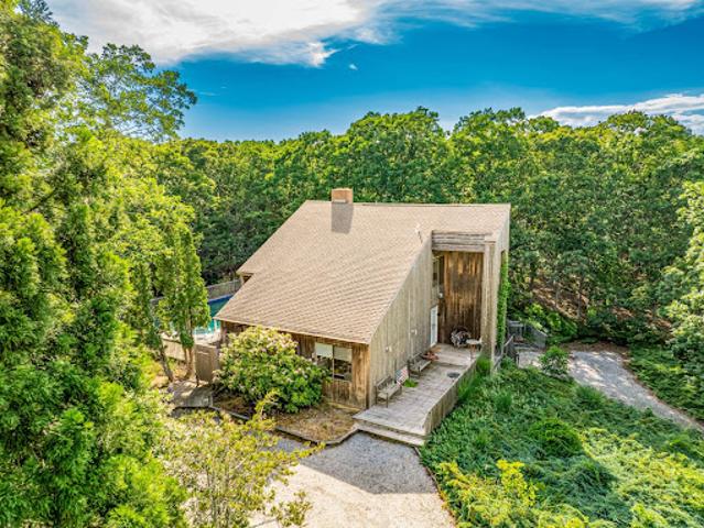 House for sale in Wainscott, New York