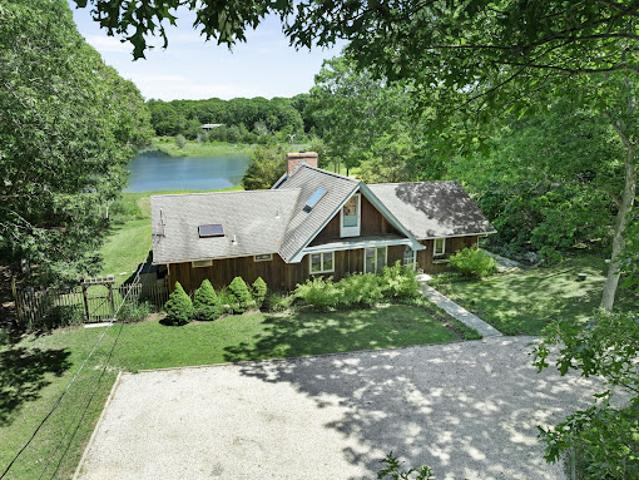 House for sale in Wainscott, New York