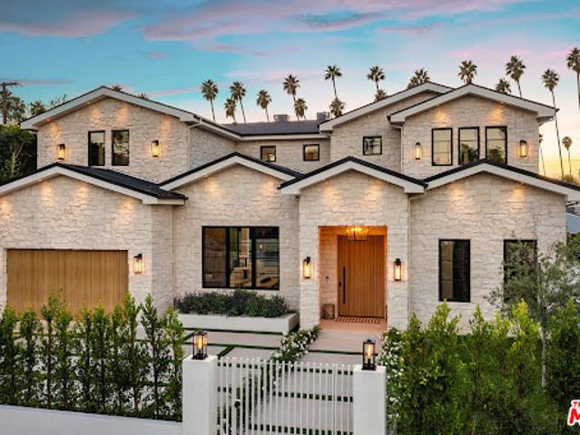 House for sale in Sherman Oaks Neighborhood Council District, Canoga Park