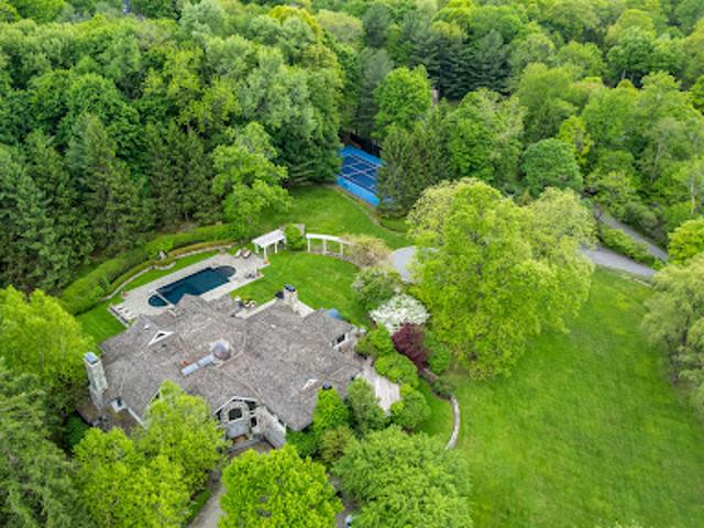 House for sale in Chappaqua, New York