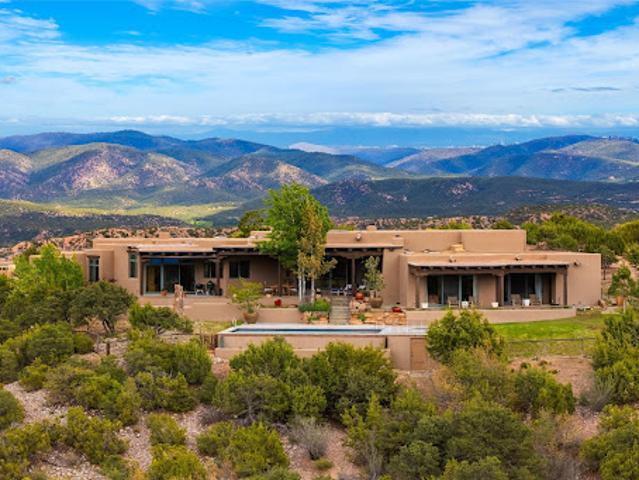 House for sale in Santa Fe, New Mexico