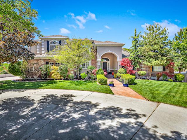 House for sale in Sandy, Utah