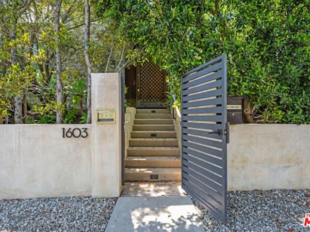 House for sale in Canoga Park, California