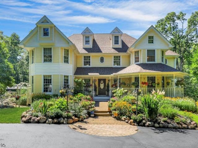 House for sale in Passaic, New Jersey