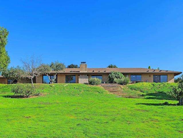 House for sale in Fallbrook, California