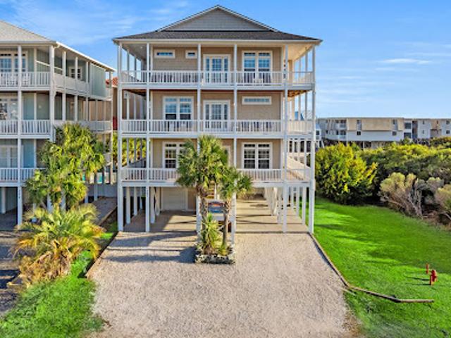 House for sale in Ocean Isle Beach, North Carolina
