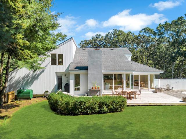 House for sale in Wainscott, New York