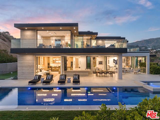 House for sale in Malibu, California