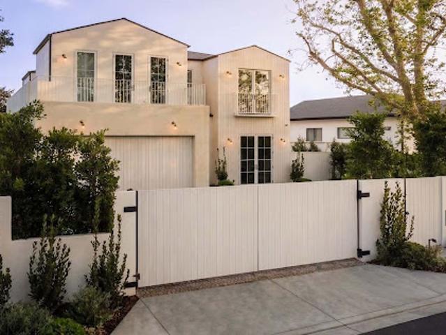 House for sale in Canoga Park, California