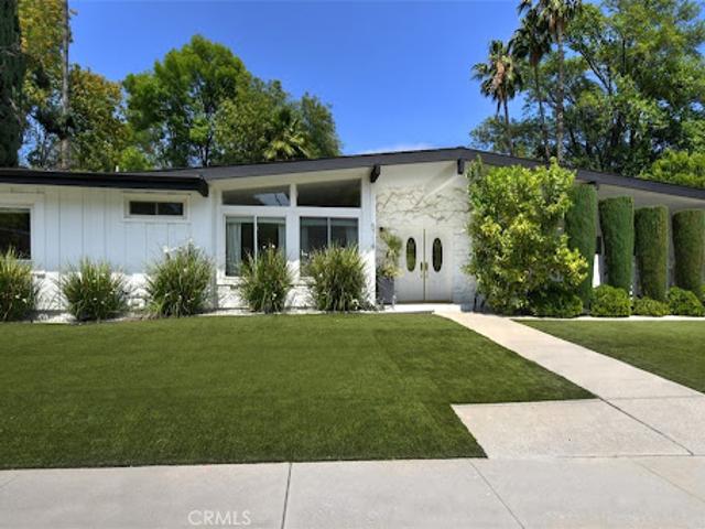 House for sale in Woodland Hills-Warner Center Neighborhood Council District, Canoga Park