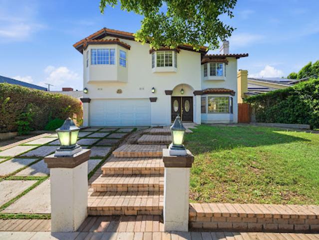 House for sale in Studio City Neighborhood Council District, Canoga Park