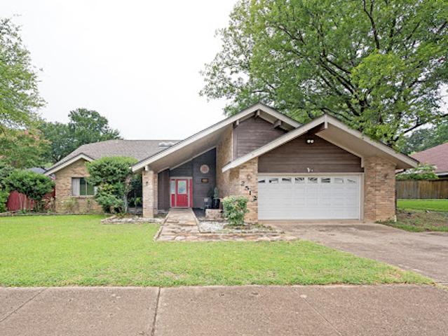 House for sale in Arlington, Texas