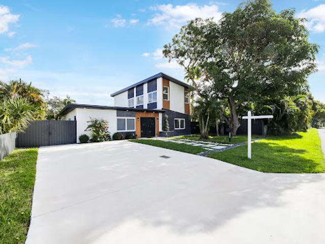 House for sale in Oakland Park, Florida