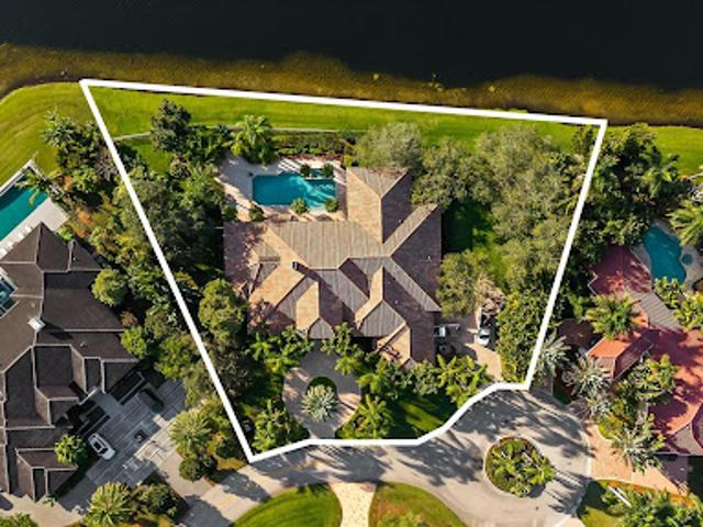 House for sale in Weston, Florida