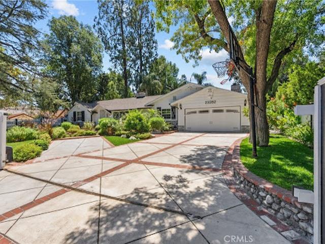 House for sale in Woodland Hills-Warner Center Neighborhood Council District, Canoga Park