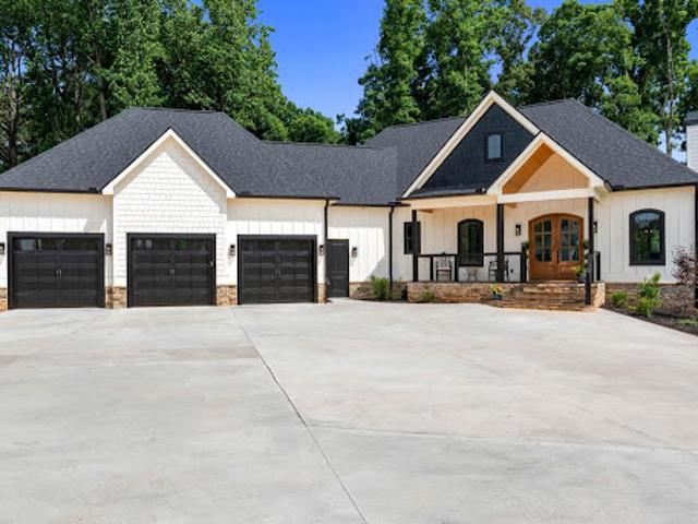 House for sale in Hartwell, Georgia