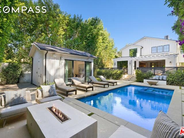 House for sale in Sherman Oaks Neighborhood Council District, Canoga Park