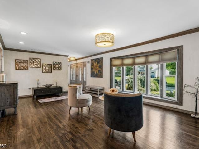 House for sale in Clark, New Jersey