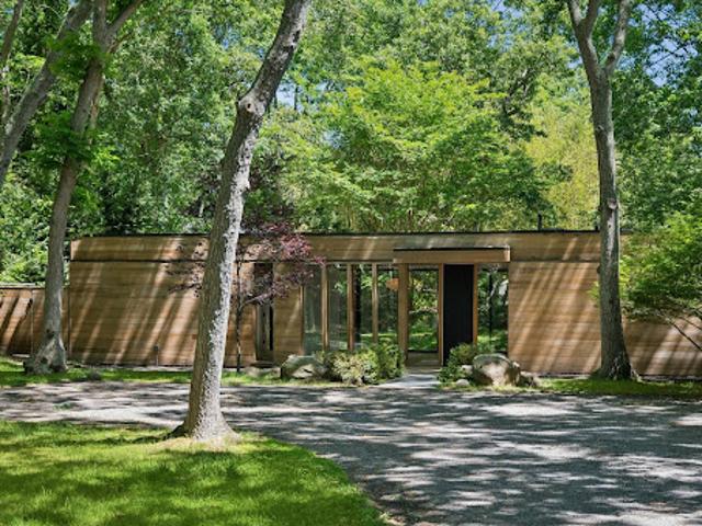 House for sale in Wainscott, New York