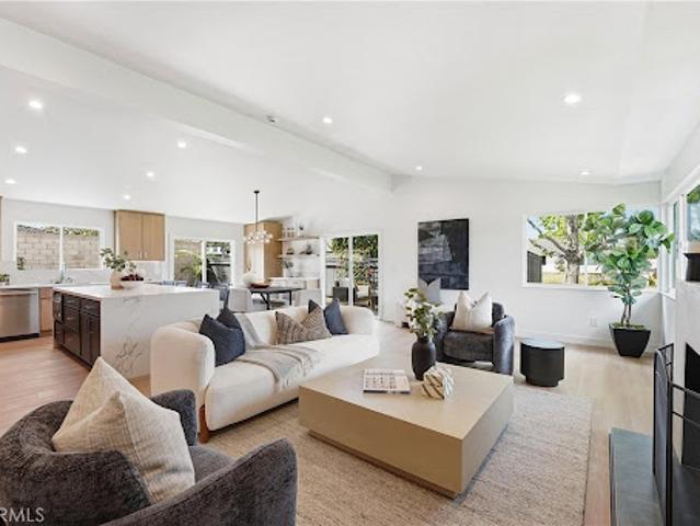 House for sale in Costa Mesa, California