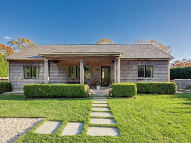 House for sale in Wainscott, New York
