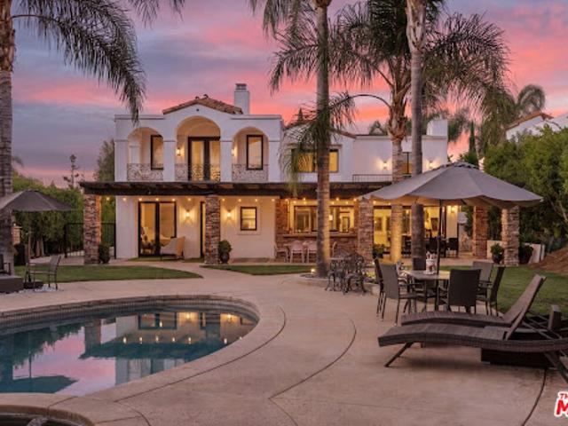 House for sale in Calabasas, Los Angeles County