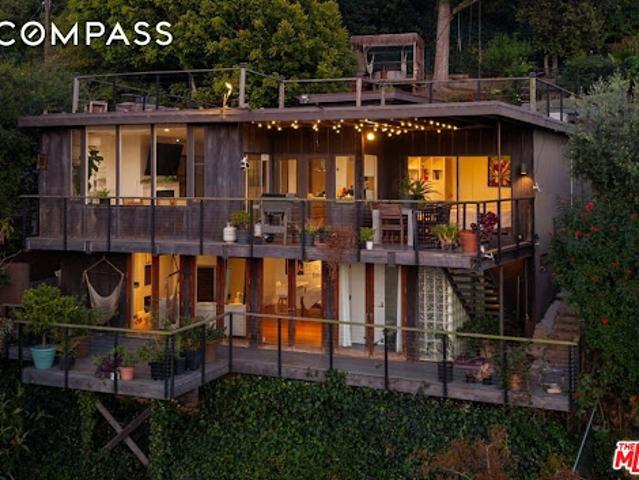 House for sale in Santa Monica, California