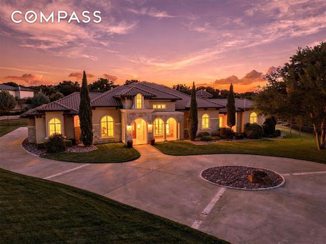 House for sale in Benbrook, Texas