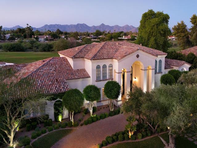 House for sale in Paradise Valley