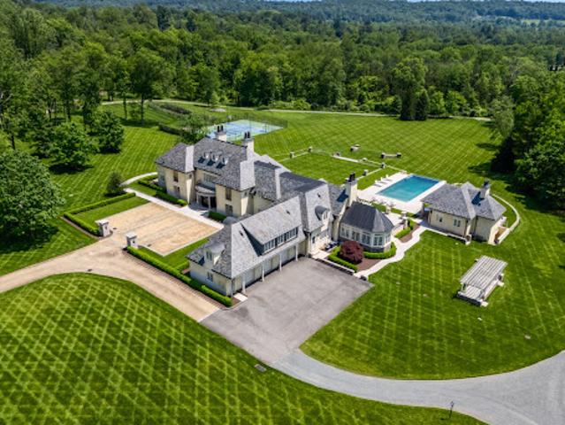 House for sale in Far Hills, New Jersey