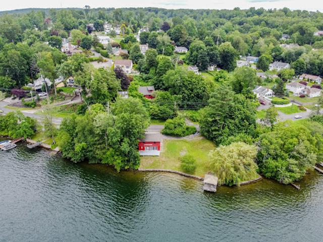 House for sale in Brookfield, Connecticut