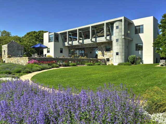 House for rent in Wainscott, New York