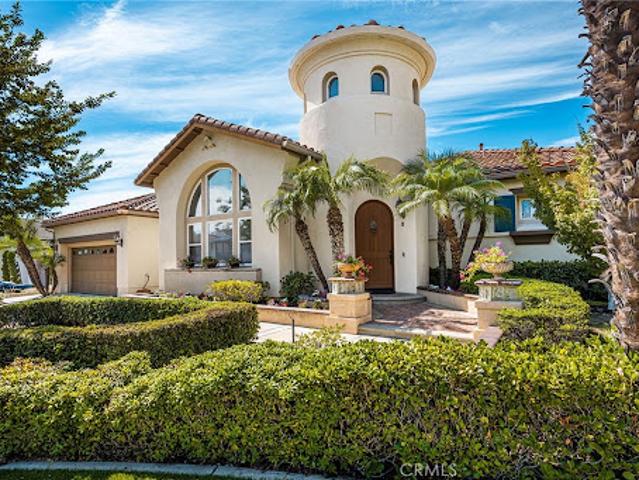 House for sale in Tustin, California