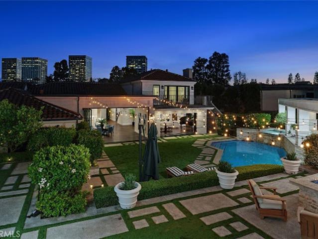 House for sale in Corona Del Mar, California