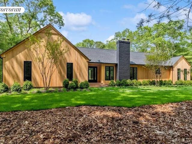 House for sale in Wainscott, New York