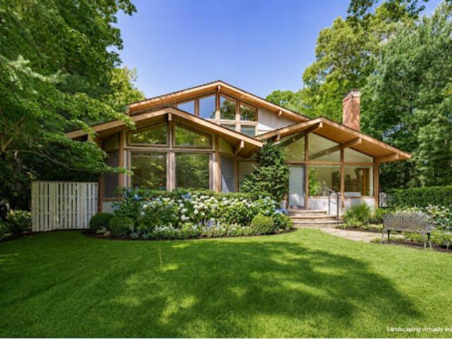 House for sale in Wainscott, New York